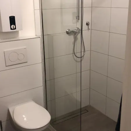 Apartment 1-zimmer Gartenwohnung In *