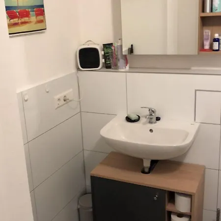 Apartment 1-zimmer Gartenwohnung In