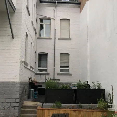 Apartment 1-zimmer Gartenwohnung In