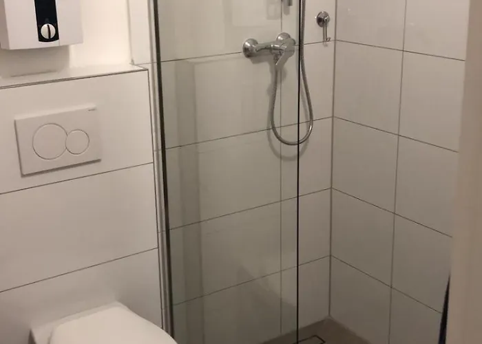 דירה 1-zimmer Gartenwohnung In *