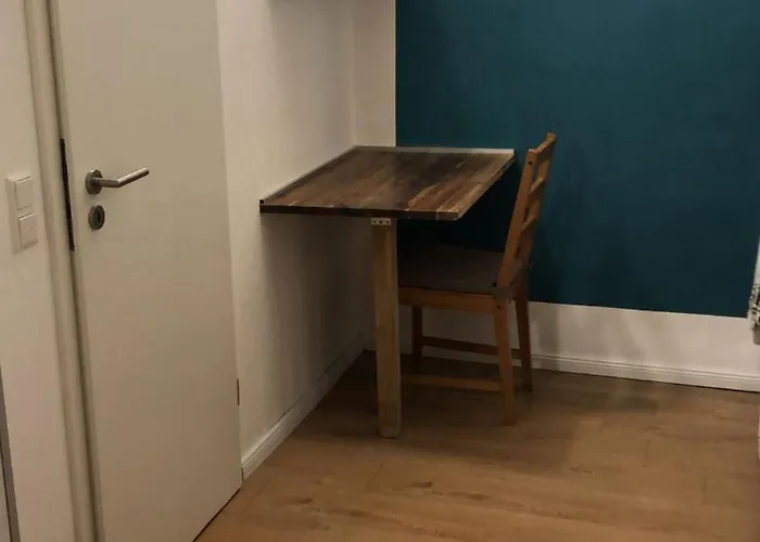 1-zimmer Gartenwohnung In שפייר